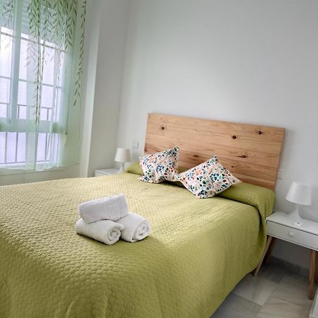 Apartamentos Don Diego La Carihuela 토레몰리노스 외부 사진